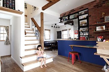 タウンズホーム 【2900万円/34坪】カリフォルニア×ブルックリンのmixアメリカン、吹き抜ける土間玄関の開放感の建築実例画像3