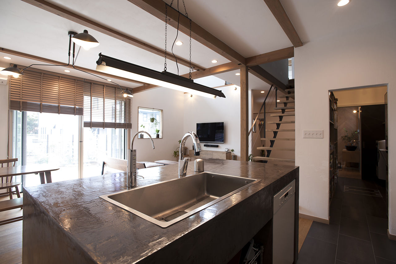 タウンズホーム 【3000万円台/延床38.6坪/自然素材/間取り図有】大人の落ち着きを感じさせる、家事もラクな上質な住まいの建築実例画像4