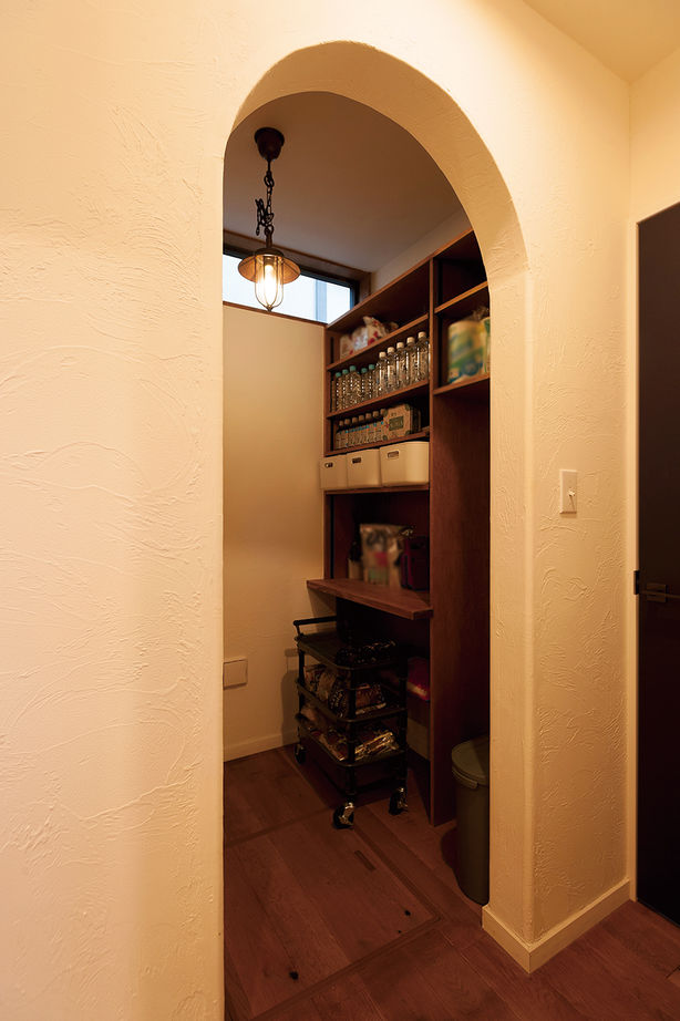 タウンズホーム 【3000万円台/延床33.8坪/自然素材】独創的な外観デザインやインダストリアルテイストの空間が印象的な家の建築実例画像7