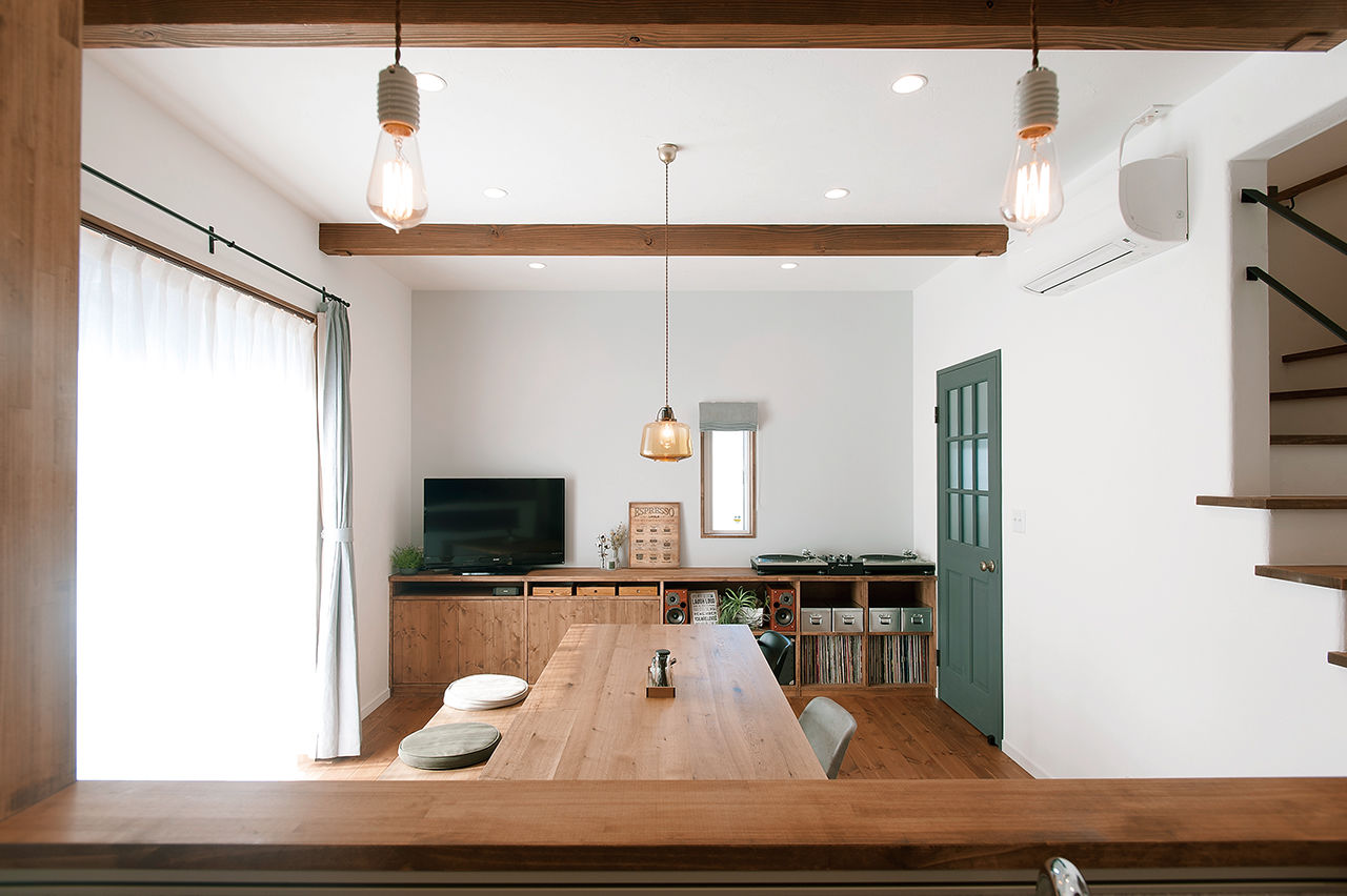 タウンズホーム 【2000万円台/延床36.8坪/二世帯住宅/間取り図有】デザイン＋高い住宅性能に満足。スタッフの対応も高評価の建築実例画像2