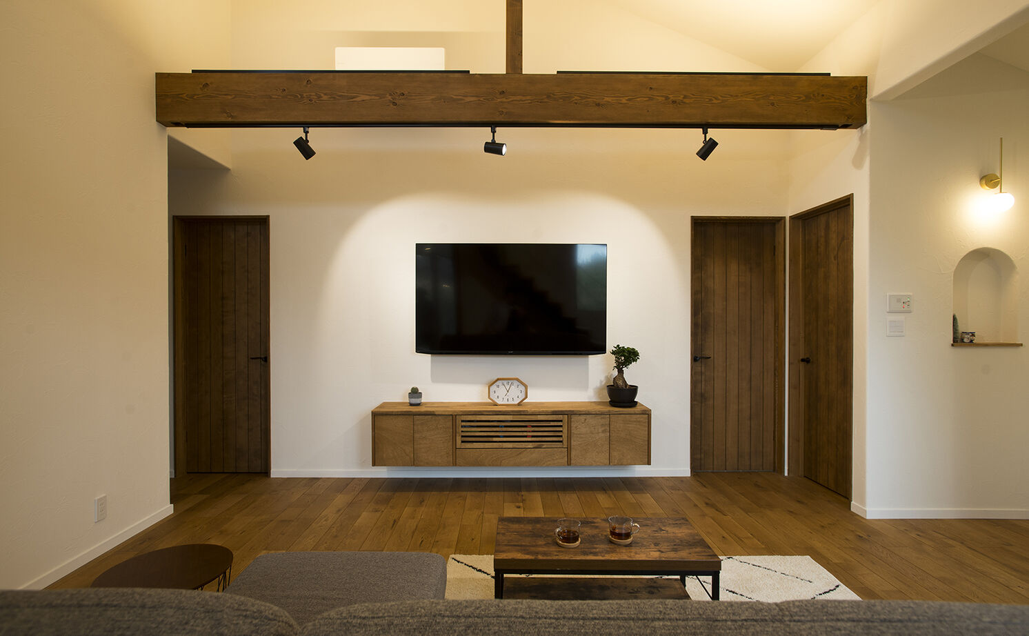 タウンズホーム 【3000万円台/延床30.9坪/自然素材】真冬でも暖かく家事もラクにできる、スタイリッシュな平屋の住まいの建築実例画像10