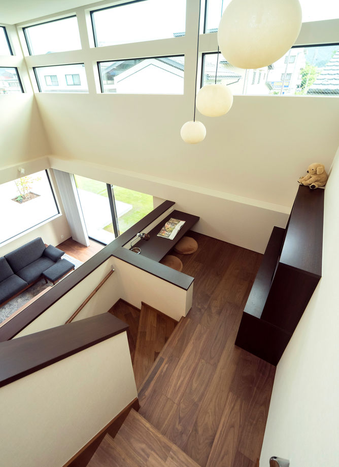 NOZOMI HOME 【岐阜県｜大空間・大開口】テラスを囲むコの字のレイアウト。こだわりのライティングで高級ホテルの風情の建築実例画像5