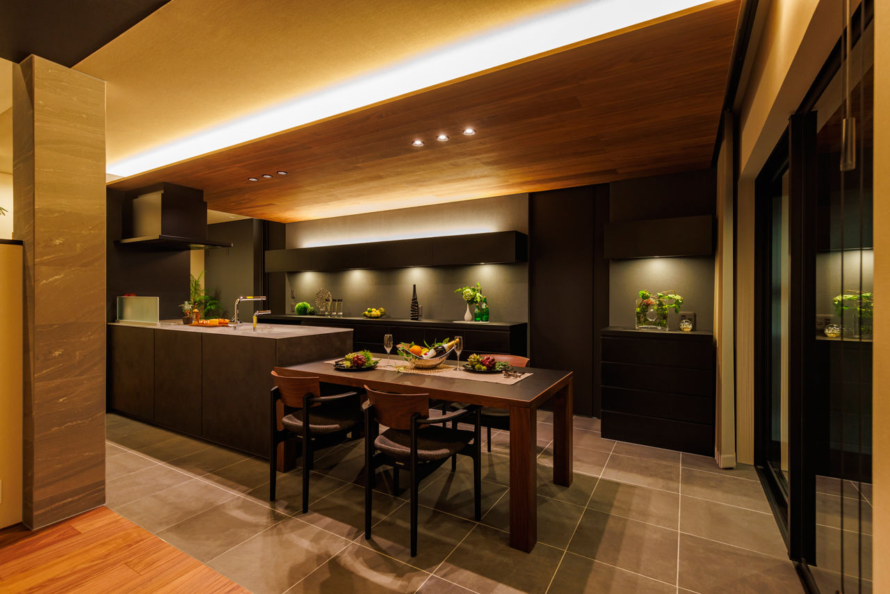 NOZOMI HOME 【岐阜県｜ガレージハウス・全館空調】吹抜リビングは圧巻の開放感。美しいデザインと快適な室温に癒されるの建築実例画像6