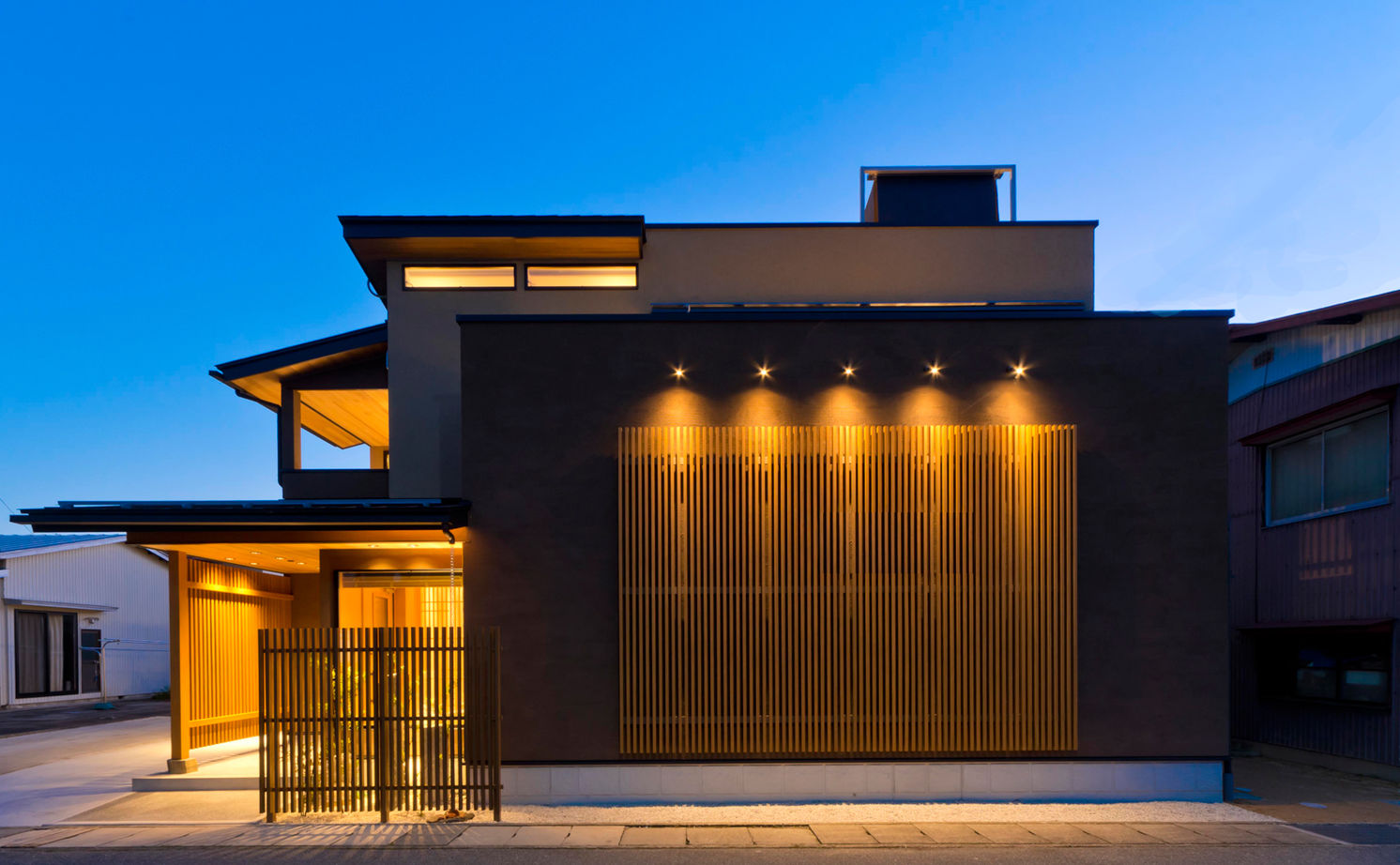 NOZOMI HOME 【岐阜県｜和モダン×屋上庭園｜間取り有】まるで高級旅館の風情。屋上庭園ではリゾート気分を満喫の建築実例画像2