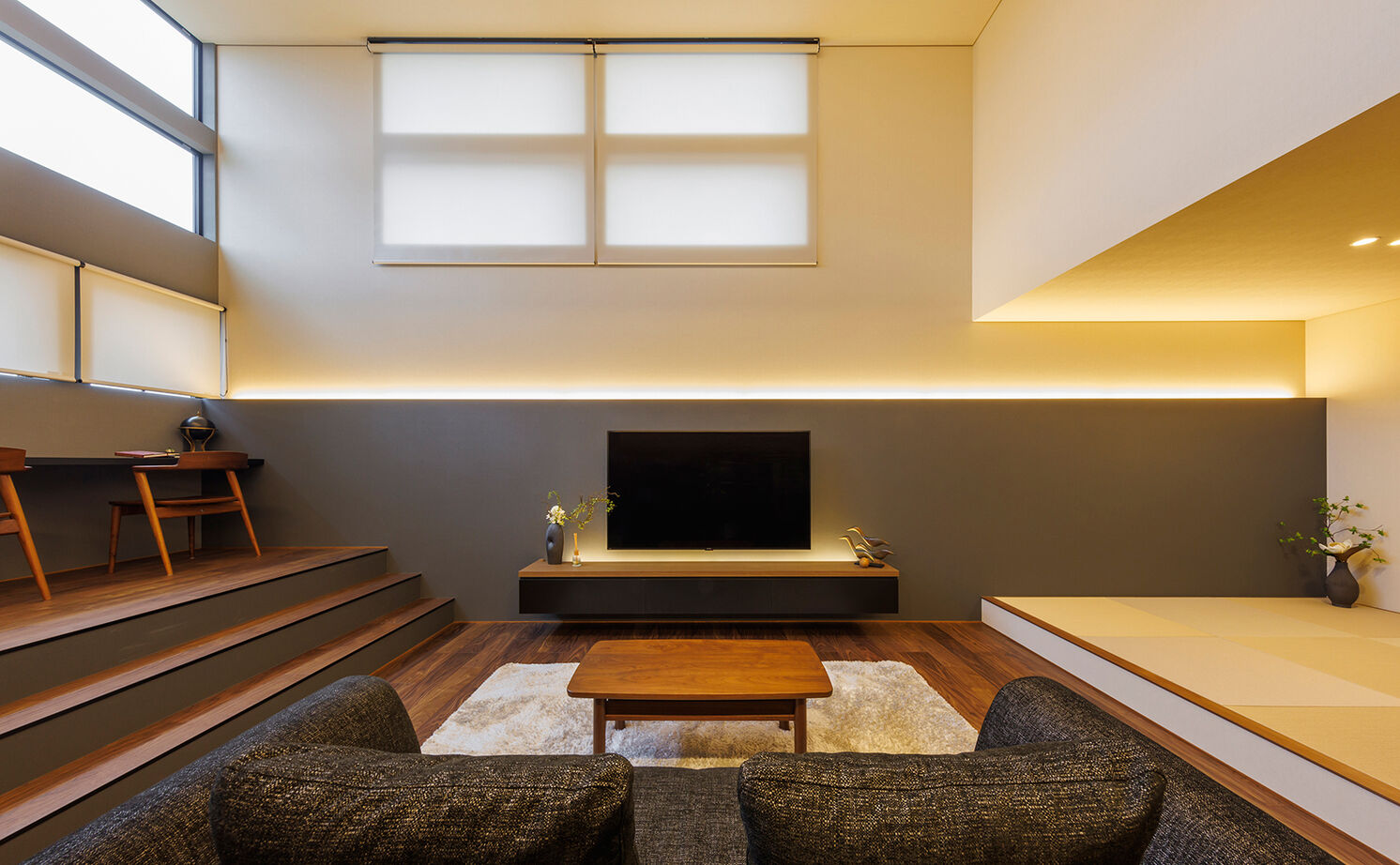 NOZOMI HOME 【岐阜市｜２階リビング・インナーガレージ】屋上庭園のあるガレージハウス。２階リビングは圧巻の開放感！の建築実例画像4