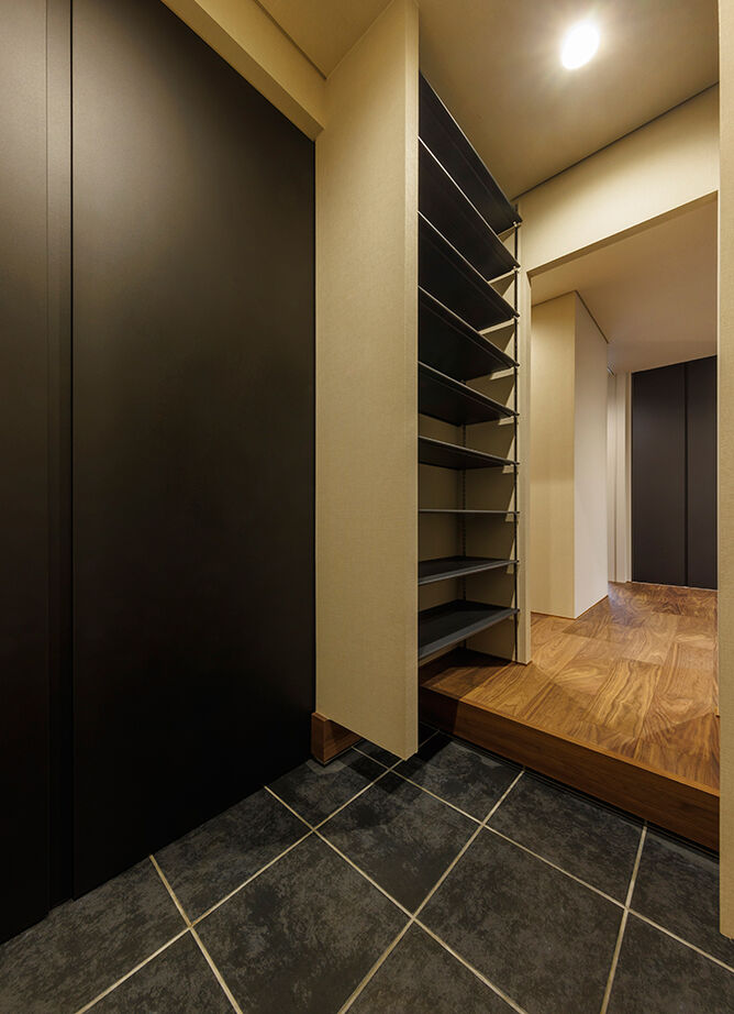 NOZOMI HOME 【岐阜市｜２階リビング・インナーガレージ】屋上庭園のあるガレージハウス。２階リビングは圧巻の開放感！の建築実例画像11