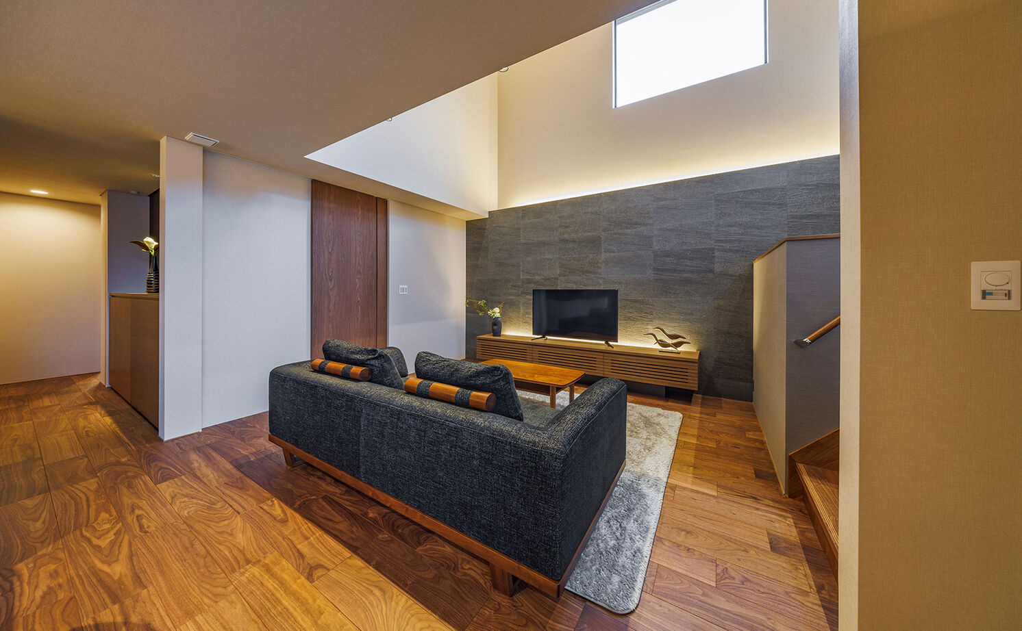 NOZOMI HOME 【岐阜市｜30坪台・吹抜け×スキップフロア】間取りは家事ラクを重視。大通り沿いでも叶った開放的な暮らしの建築実例画像20