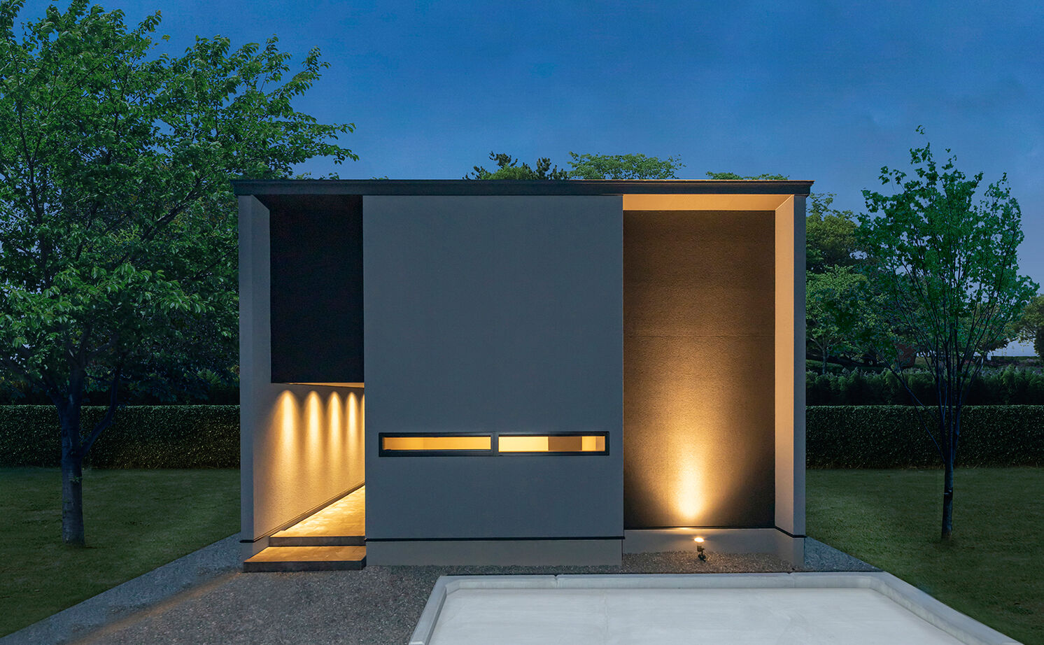 NOZOMI HOME 【高山市｜平屋×スキップフロア｜間取り有】ポイントはテラスの位置。縦長の敷地を活かしたモダンな平屋の建築実例画像