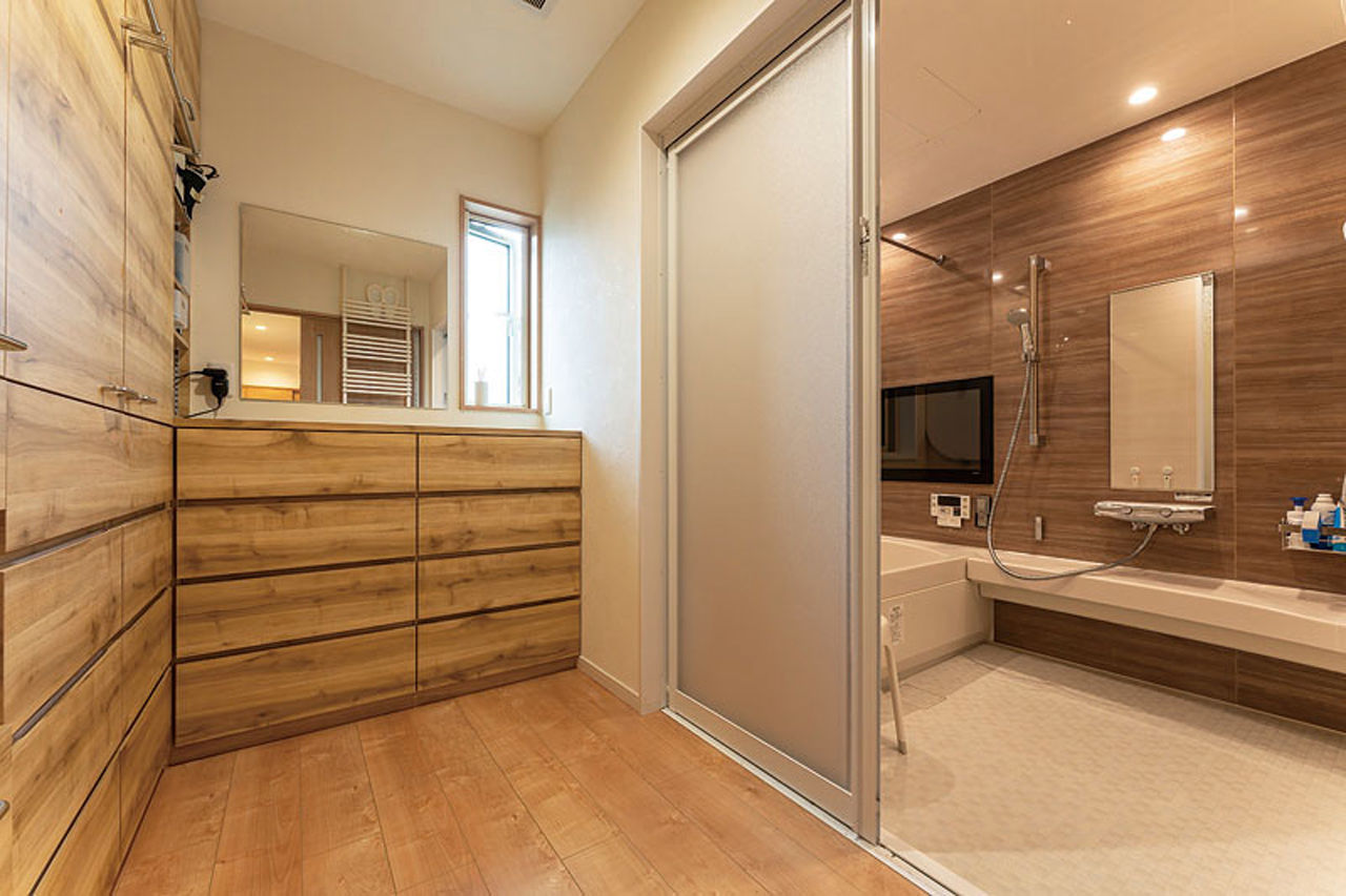 東邦建工 長野市・屋外テラス・薪ストーブ｜内も外も一体で愉しむ、家族が集う憩いの家の建築実例画像9