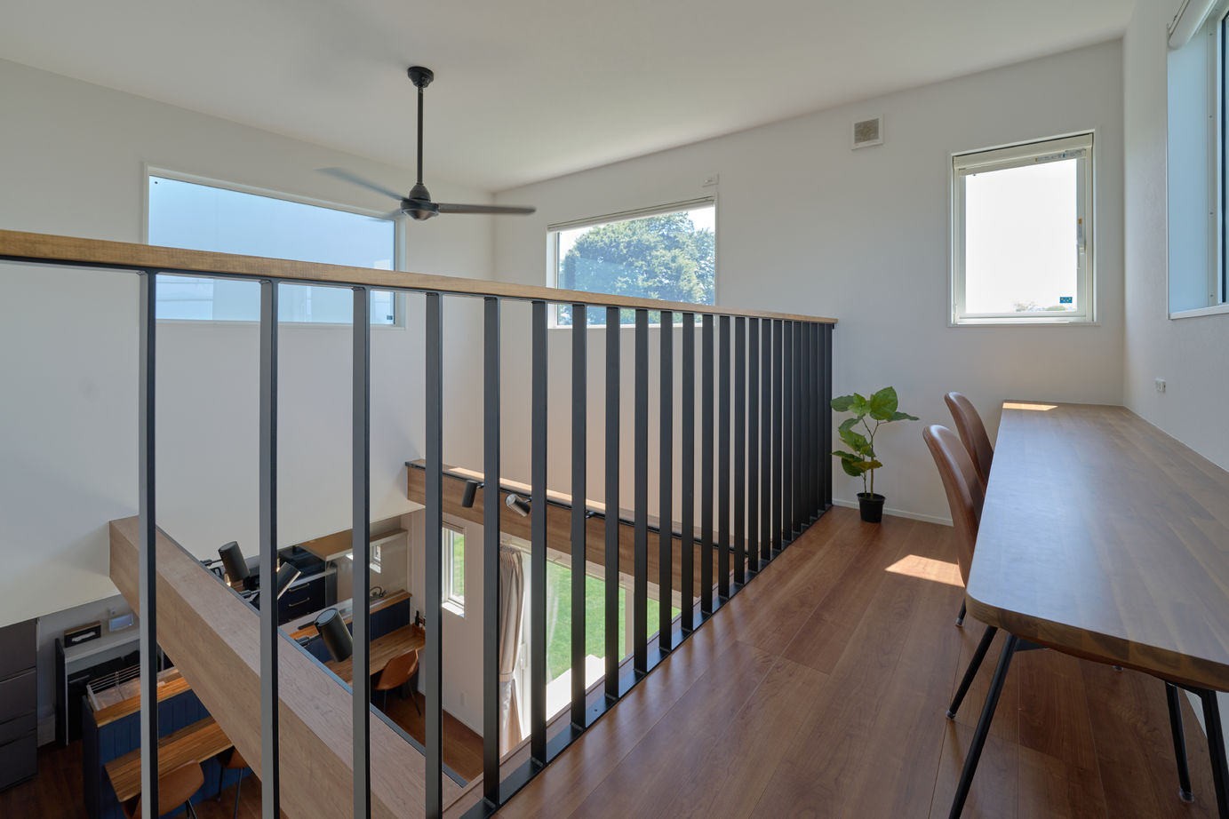 東邦建工 【塩尻市/37坪】　吹抜けのある　カジュアルヴィンテージの家の建築実例画像3