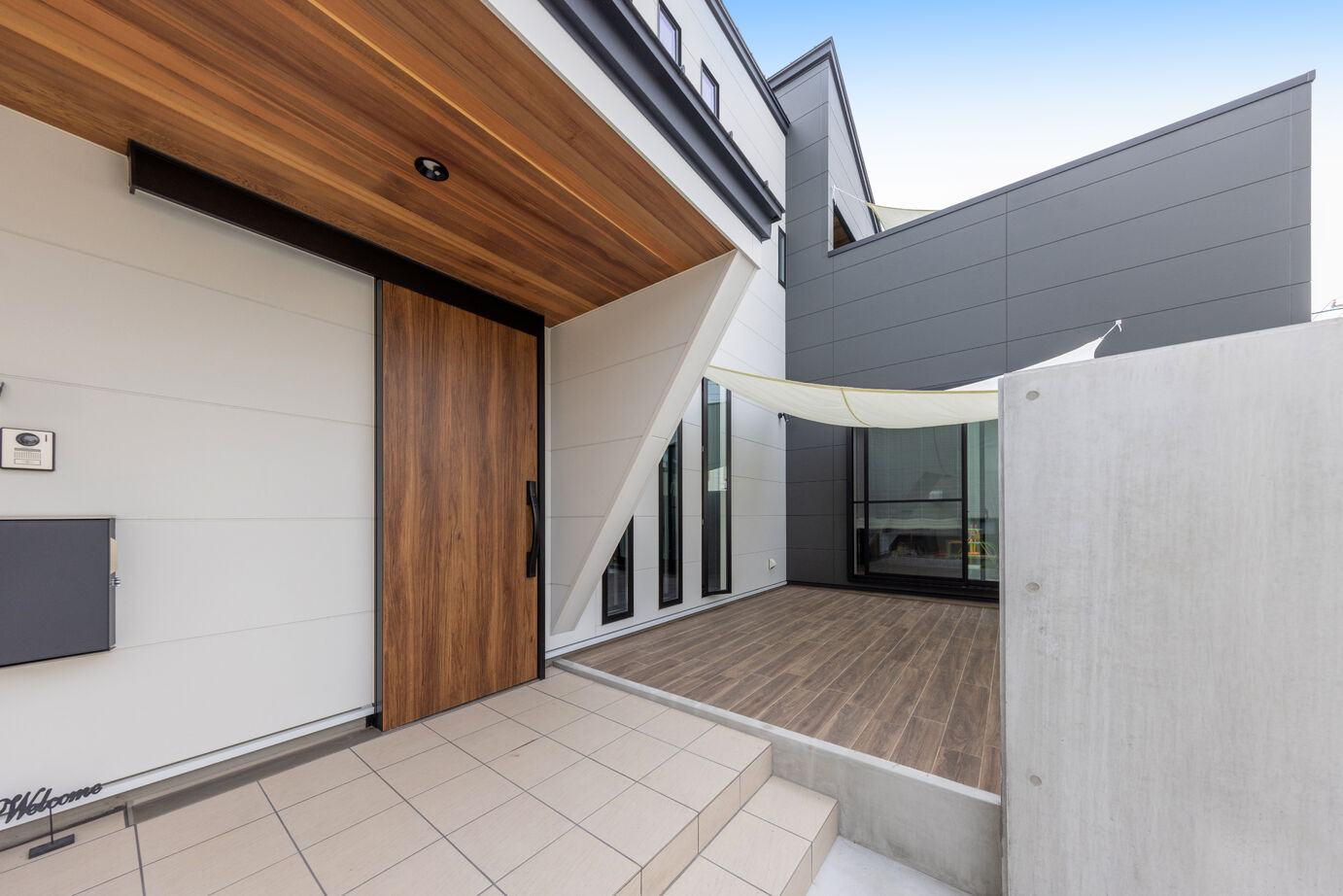 内田建設 デザインに遊び心をプラス　アウトドアリビングのある家の建築実例画像4