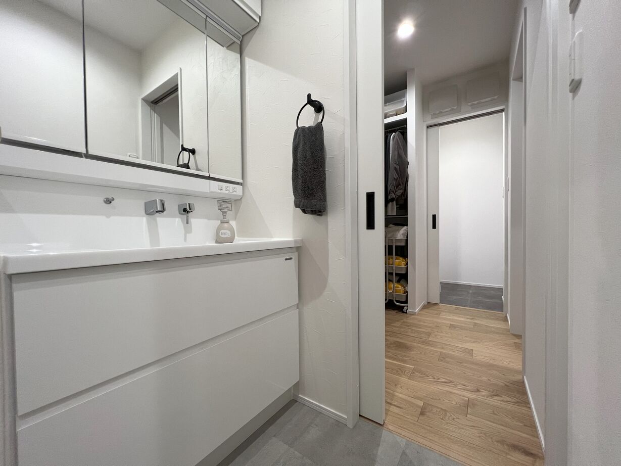 東宝ホーム 【延床34坪台/ヌック/ランドリールーム】沼るヌックがお気に入り！リビングに家族が集まる家の建築実例画像7