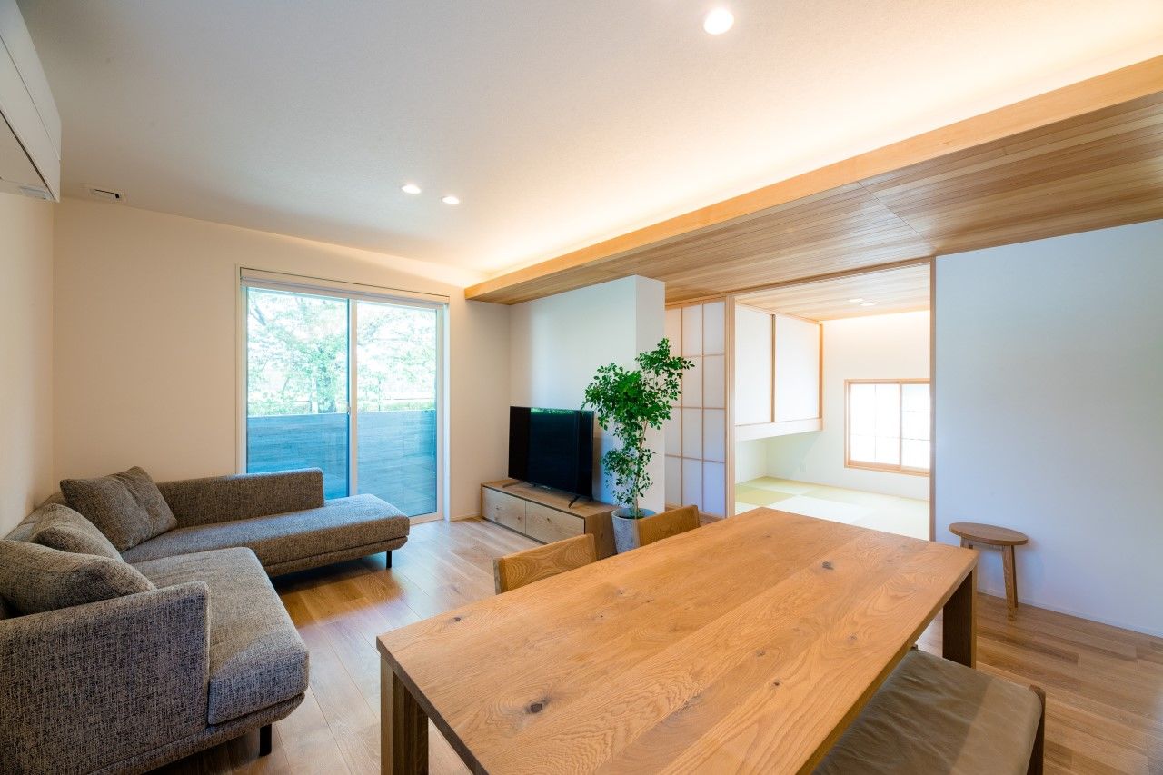 東宝ホーム 木のぬくもりを感じる開放的なすまいの建築実例画像5