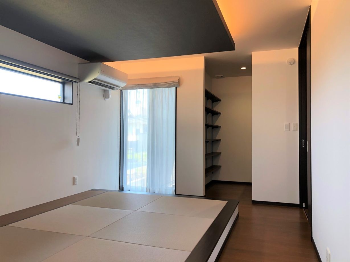 東宝ホーム 家族のつながりを感じる吹抜け空間のある邸宅の建築実例画像8