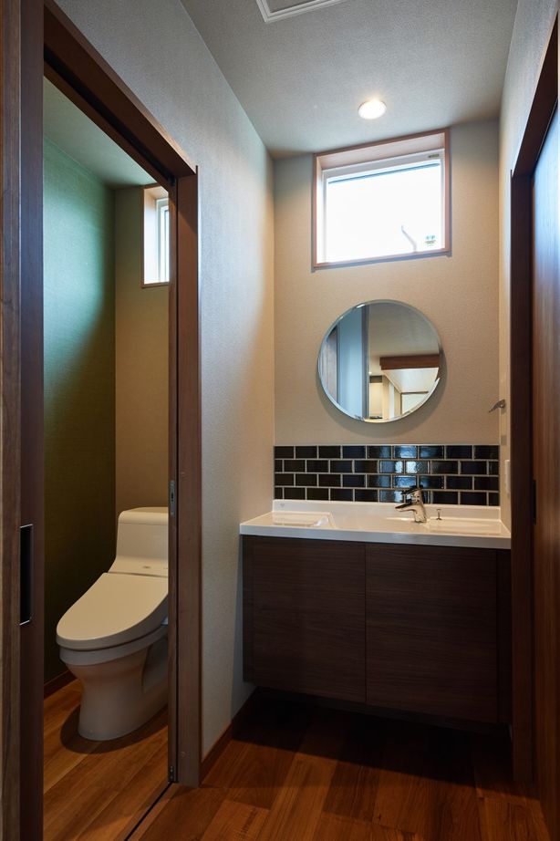 東宝ホーム 中庭のあるビルトインガレージの平屋の家の建築実例画像9