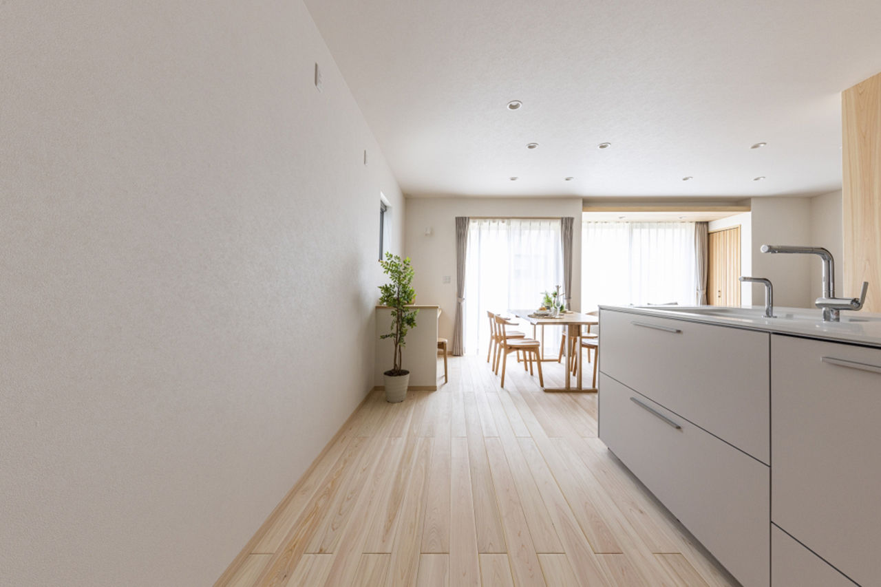 La prochaine HOME（ラ・プロシエンホーム）by新和建設 【愛知県/2000万円台/30坪台/間取図有】桧ならではの香りや美しさ、自然素材の温もりある感触を我が家にの建築実例画像4