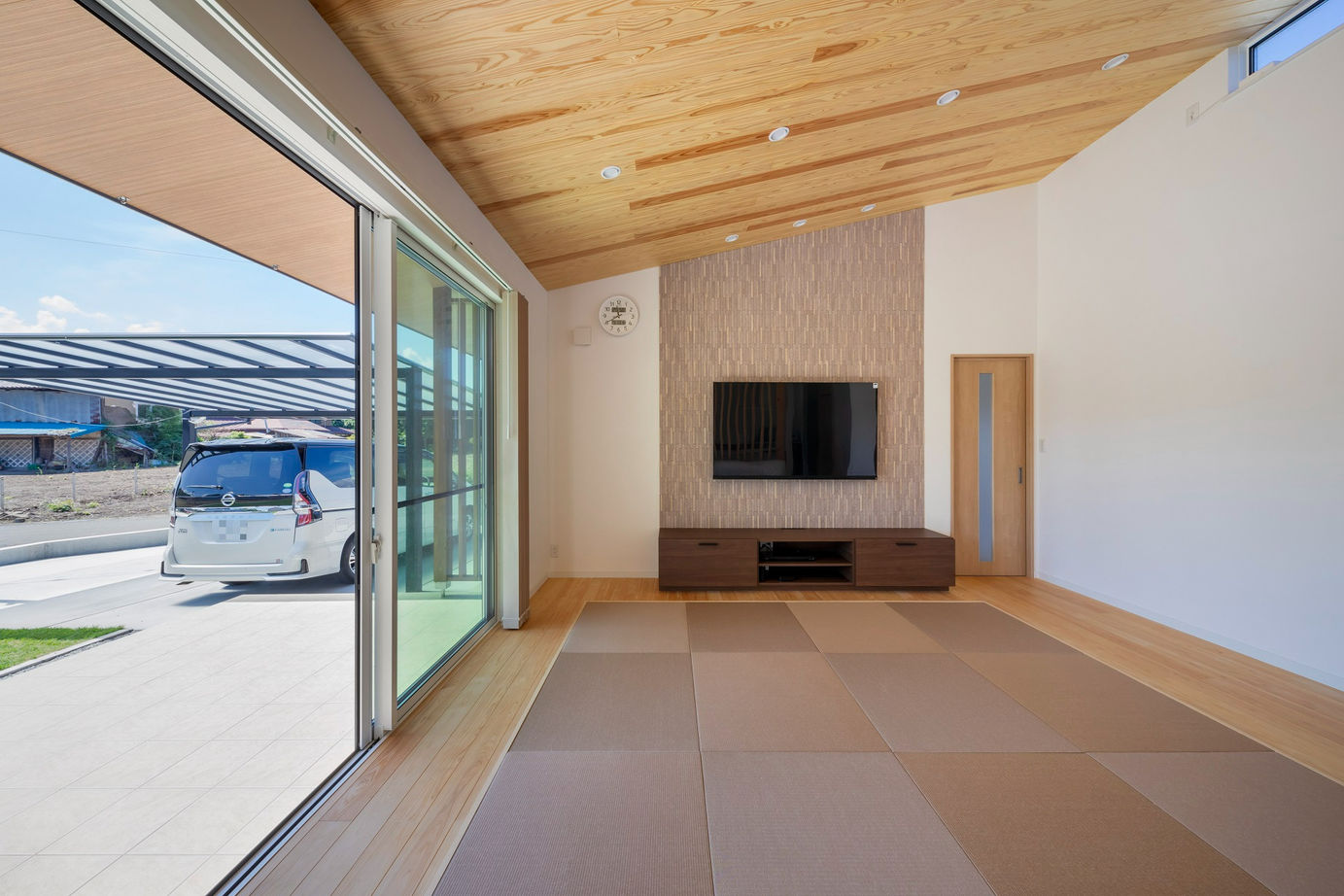 ヤマミズホーム 木×光と風×ウチソトの繋がり。寛ぎと家族との時間を楽しむ家の建築実例画像4