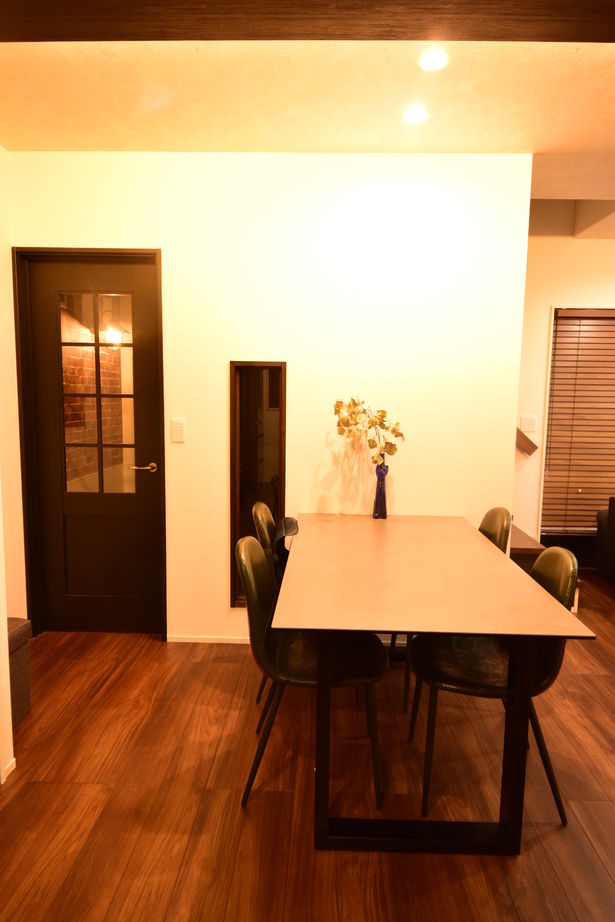 アイアールホーム 【図面有り/35坪/ドッグルーム/独立洗面】家族とペットがそれぞれのスペースでくつろげる　自由設計の家の建築実例画像4