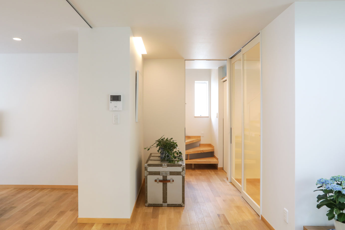 アイアールホーム 【生活動線/プライベート空間/家事室/収納/中庭】暮らしやすさを1番に考えた家の建築実例画像9