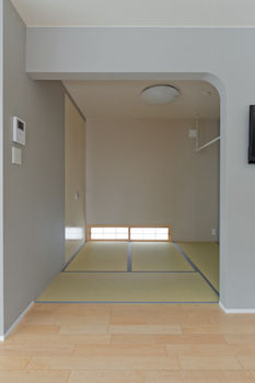 アトラクト設計工務（ATTRACT） 【大阪府/2000万円台/約30坪】大阪府で北欧インテリアが優しく馴染むモダンの注文住宅（間取り図有） の建築実例画像6