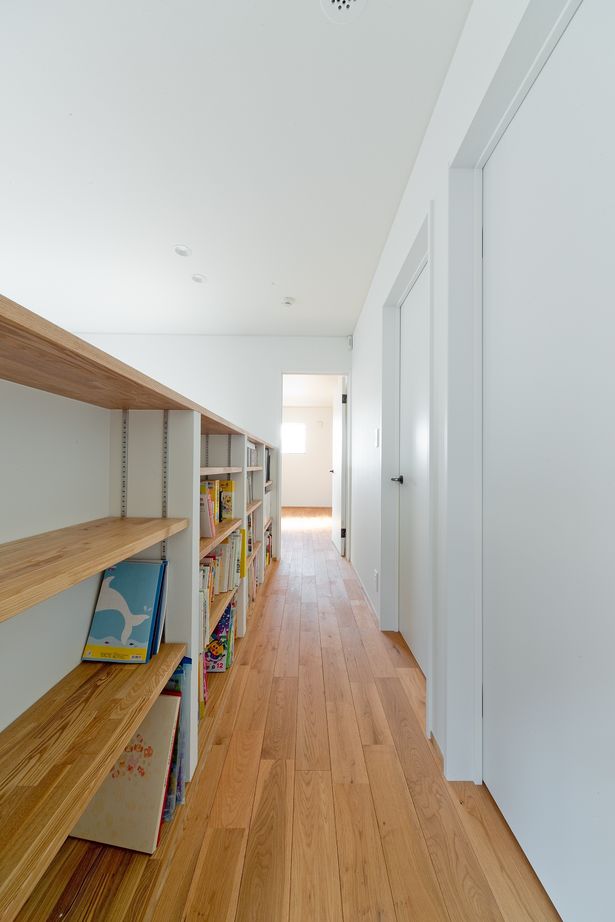 アトラクト設計工務（ATTRACT） 【大阪府/吹き抜け断熱/ガルバリウム鋼板】暮らしやすさを大切にした細部の意匠にこだわった無垢の住まいの建築実例画像7