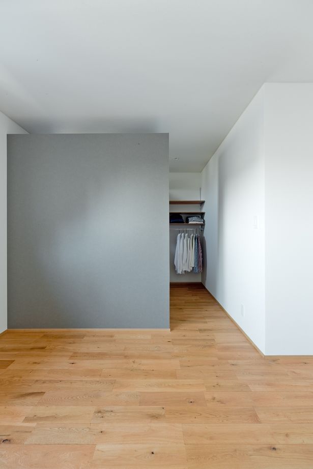 アトラクト設計工務（ATTRACT） 【大阪府/吹き抜け断熱/ガルバリウム鋼板】暮らしやすさを大切にした細部の意匠にこだわった無垢の住まいの建築実例画像8