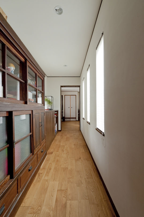 アトラクト設計工務（ATTRACT） 【大阪府】意匠は家具に合わせて上品に。採光、通風、視線を巧みに操るコの字型の平屋の家の建築実例画像5