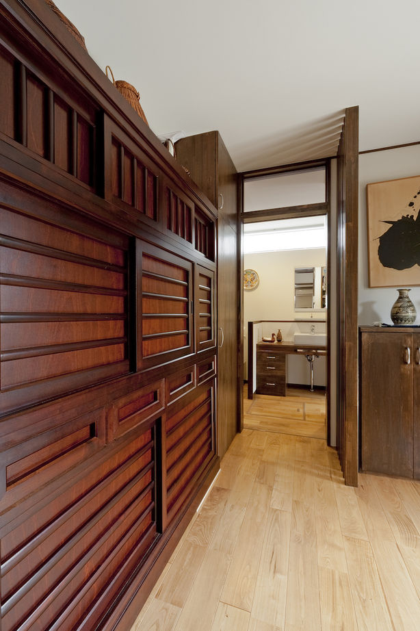 アトラクト設計工務（ATTRACT） 【大阪府】意匠は家具に合わせて上品に。採光、通風、視線を巧みに操るコの字型の平屋の家の建築実例画像8