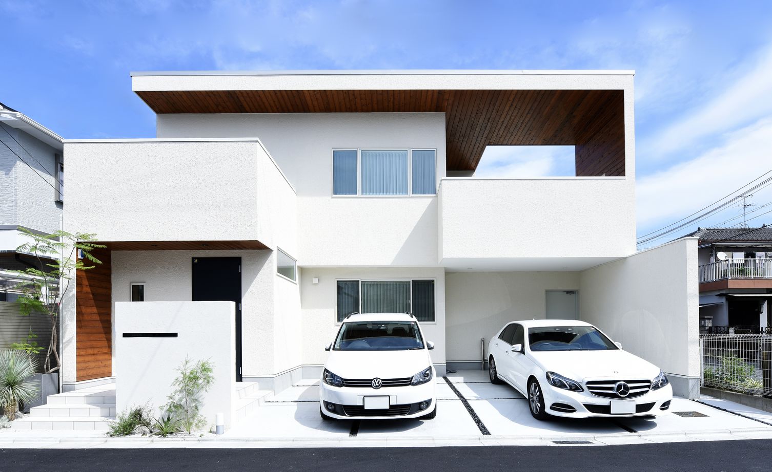 タイコーアーキテクト 【3500万円/中庭/40坪台】2台駐車可能 南向き光の広がる中庭テラスのあるおしゃれな家の建築実例画像9