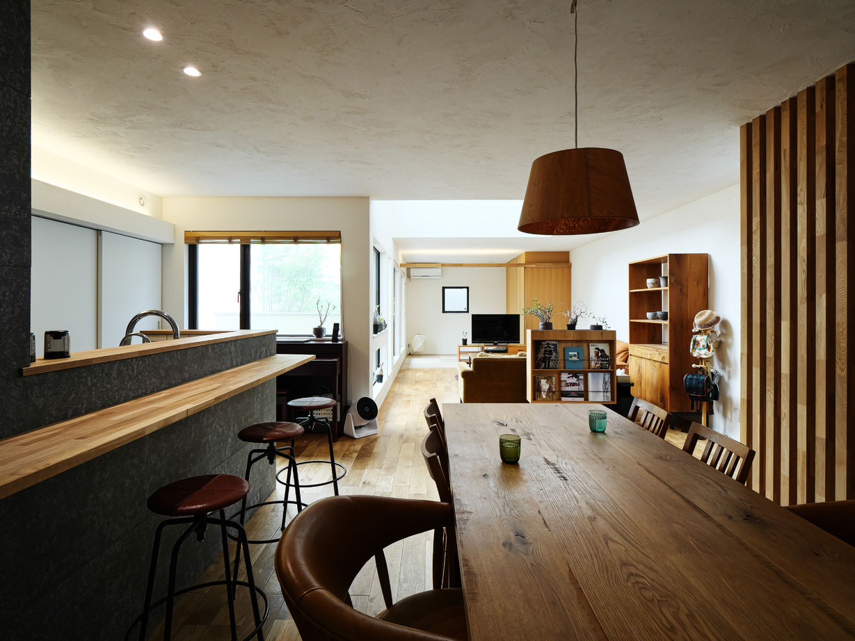 タイコーアーキテクト 【3366万円/中庭/ビルトインガレージ/60坪台】都市で快適にあつまって暮らせる3階建てパッシブ二世帯住宅の建築実例画像2