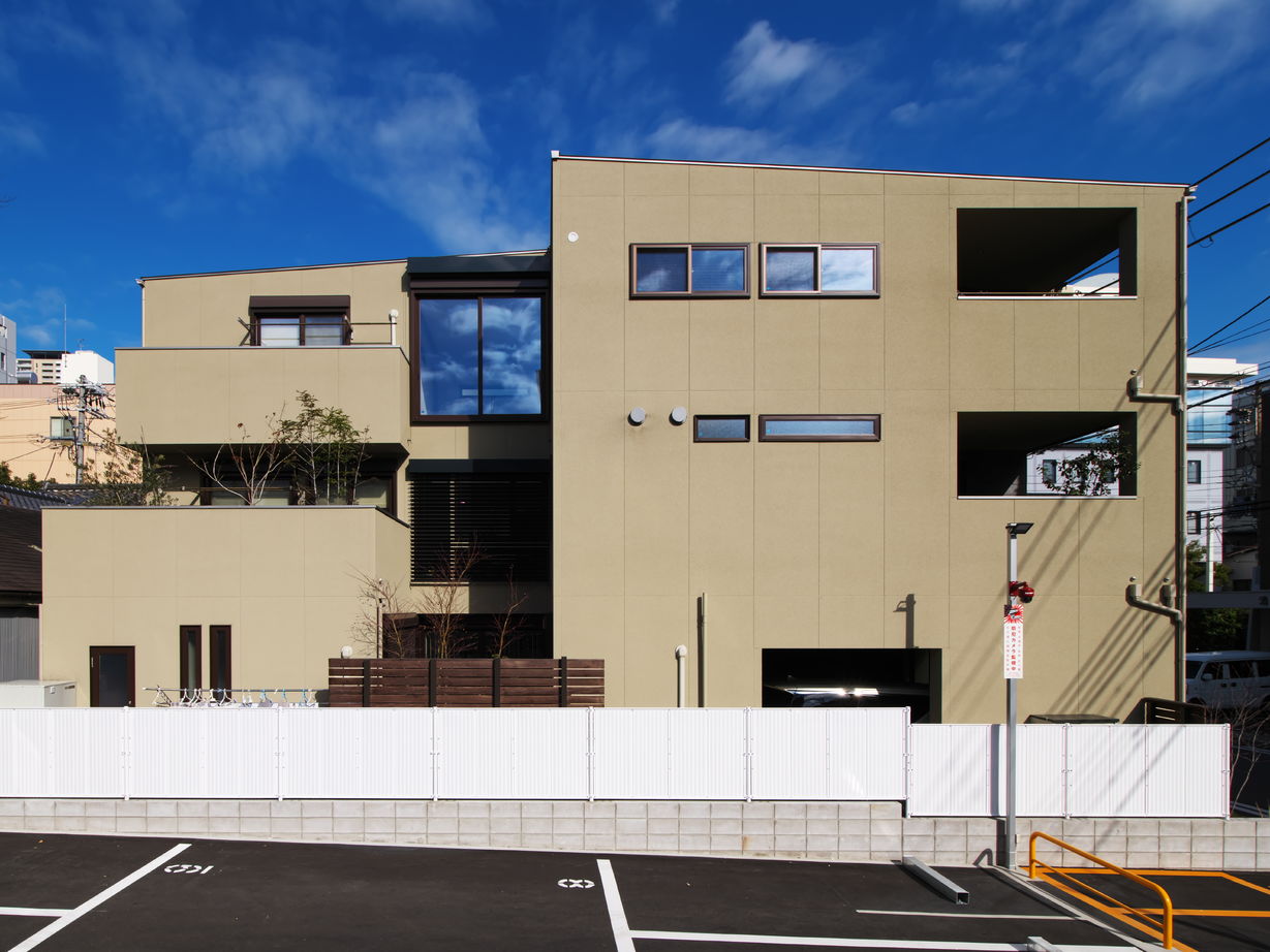 タイコーアーキテクト 【3366万円/中庭/ビルトインガレージ/60坪台】都市で快適にあつまって暮らせる3階建てパッシブ二世帯住宅の建築実例画像11