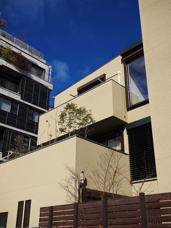 タイコーアーキテクト 【3366万円/中庭/ビルトインガレージ/60坪台】都市で快適にあつまって暮らせる3階建てパッシブ二世帯住宅の建築実例画像12