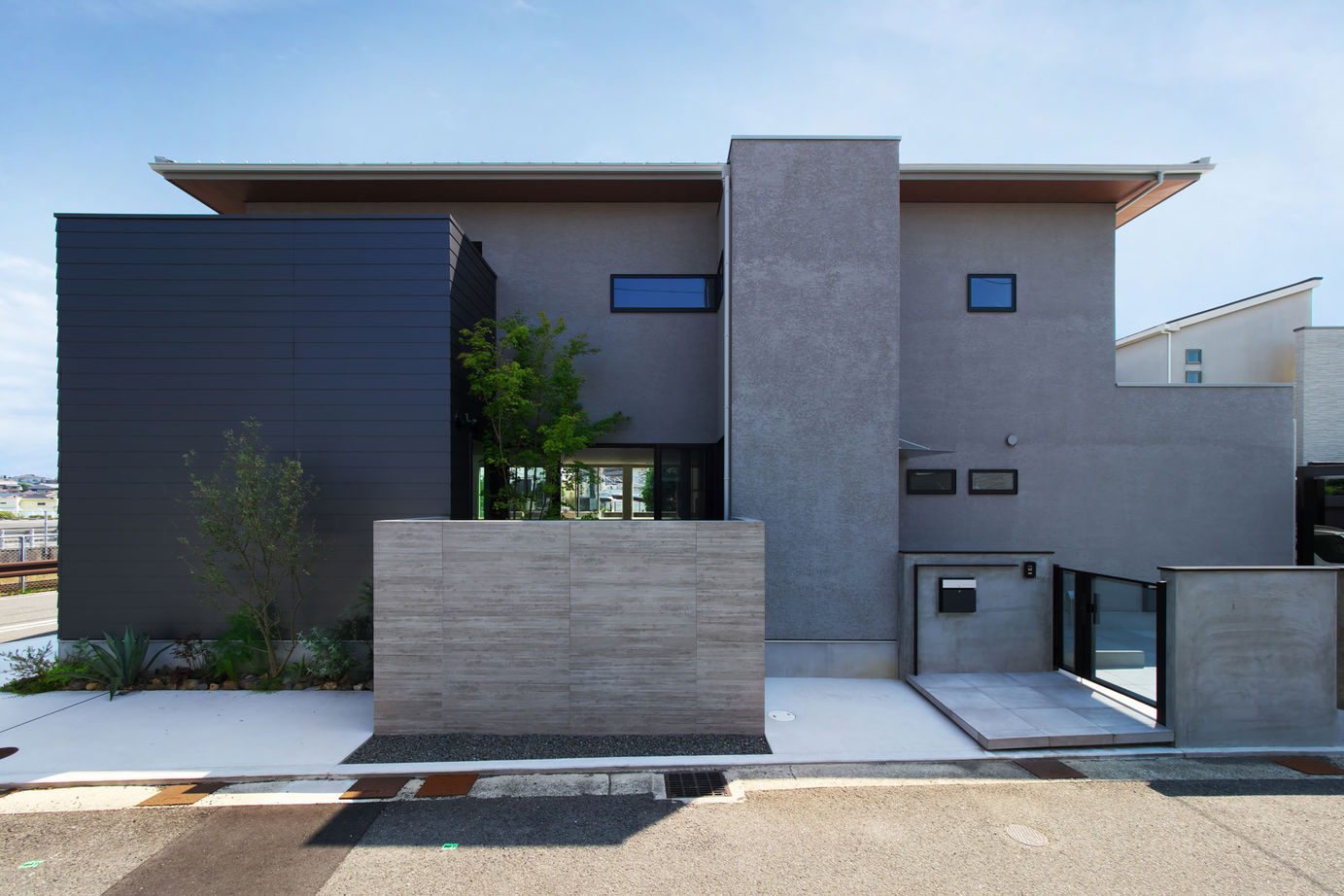 タイコーアーキテクト 【3200万円台/中庭/40坪台】ラグジュアリーな空間を創造した『屏風の家』の建築実例画像1