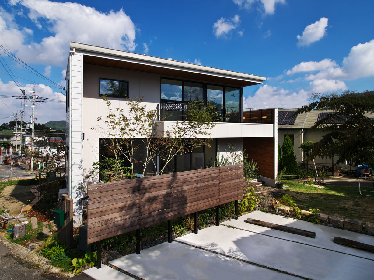 タイコーアーキテクト 【3508万円/30坪台】アウトドアリビングで自然と暮らす　山の見えるオシャレな庭付きパッシブデザイン住宅の建築実例画像10