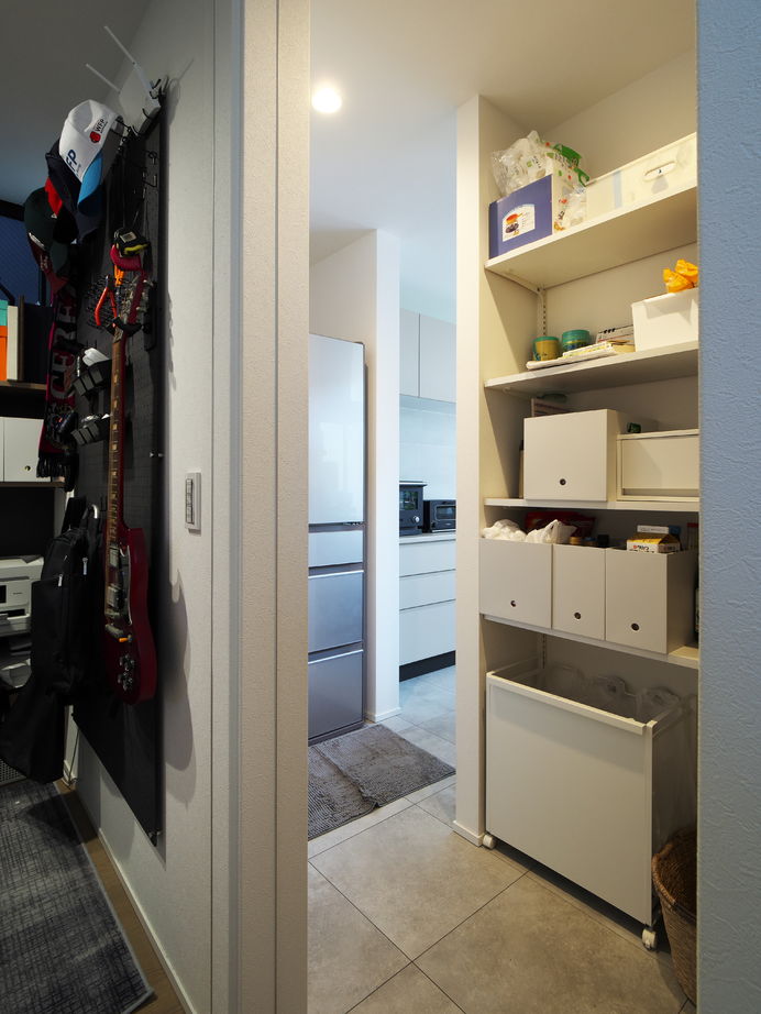 タイコーアーキテクト 【4672万円/中庭/50坪台】都市の中でも空と緑が映える3階建てビルトインガレージハウス『空と庭の家』の建築実例画像16