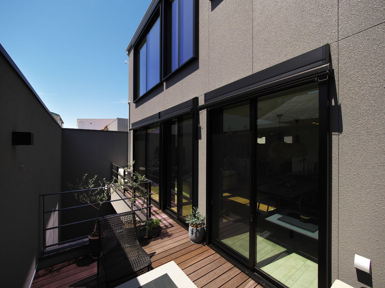 タイコーアーキテクト 【4672万円/中庭/50坪台】都市の中でも空と緑が映える3階建てビルトインガレージハウス『空と庭の家』の建築実例画像18