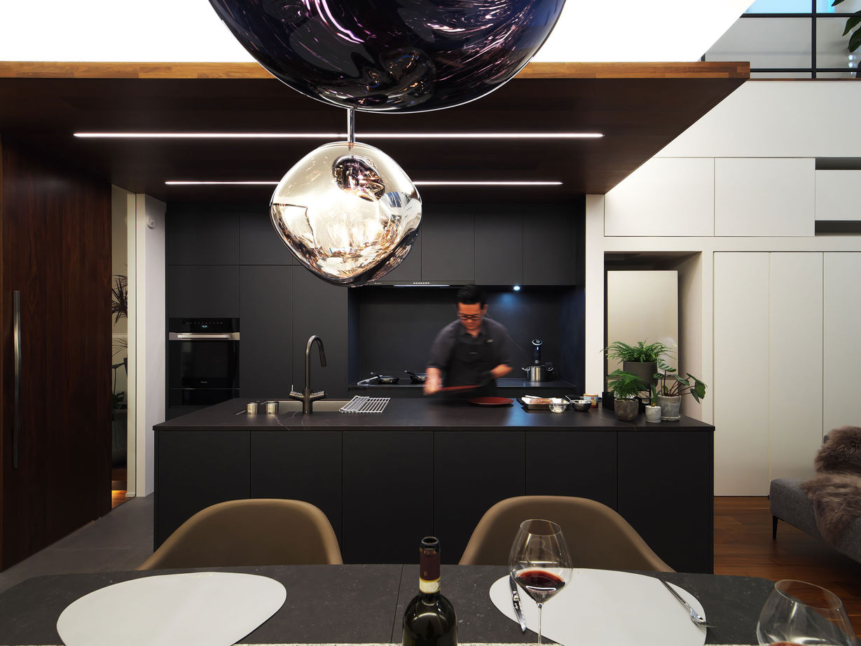 タイコーアーキテクト 【4919万円/間取り図有/2階建て/車2台駐車可能/40坪台】モダンなインテリアに囲まれて趣味を楽しむ家の建築実例画像5