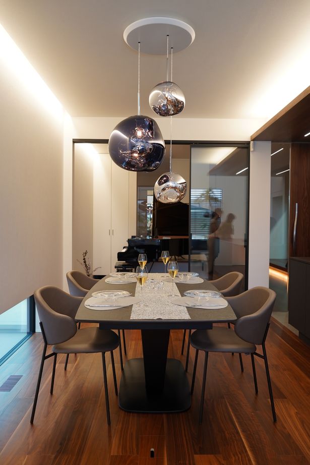 タイコーアーキテクト 【4919万円/間取り図有/2階建て/車2台駐車可能/40坪台】モダンなインテリアに囲まれて趣味を楽しむ家の建築実例画像7