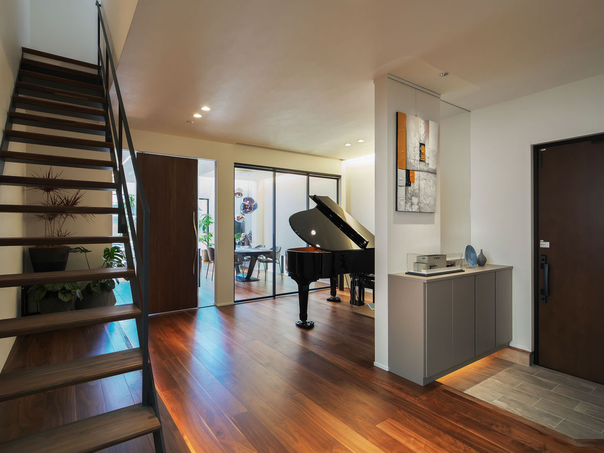 タイコーアーキテクト 【4919万円/間取り図有/2階建て/車2台駐車可能/40坪台】モダンなインテリアに囲まれて趣味を楽しむ家の建築実例画像8