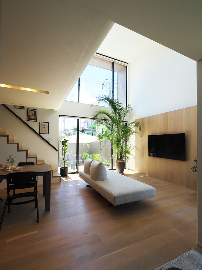 タイコーアーキテクト 【3667万円/間取り図あり/2階建/30坪台】リゾートホテルのような上質な空間に仕上げたパッシブデザイン住宅の建築実例画像2