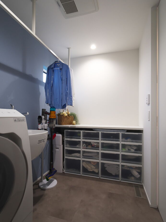 タイコーアーキテクト 【5114万円/間取り図あり/70坪台】2台駐車可能！緑豊かな中庭・バルコニーのあるインナーガレージハウスの建築実例画像13