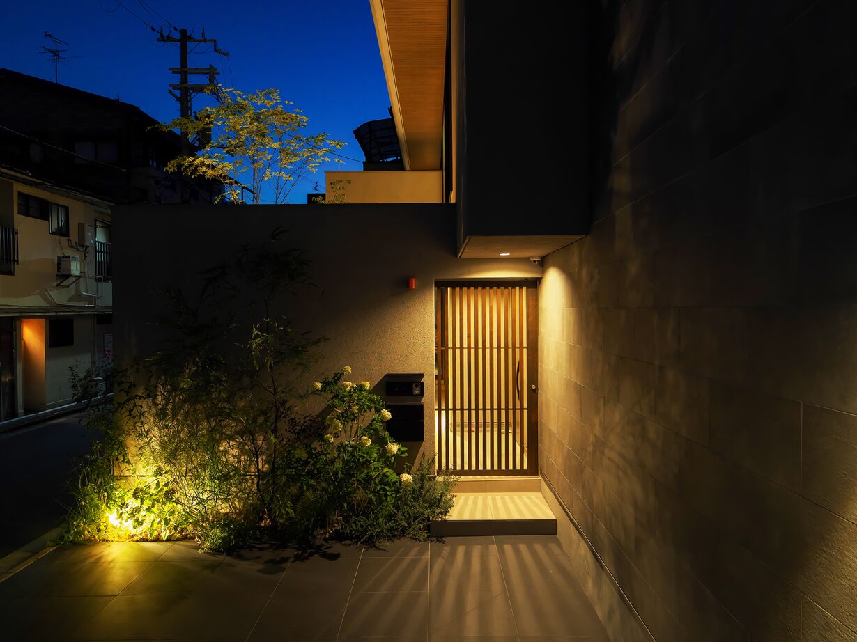 タイコーアーキテクト 【5114万円/間取り図あり/70坪台】2台駐車可能！緑豊かな中庭・バルコニーのあるインナーガレージハウスの建築実例画像19