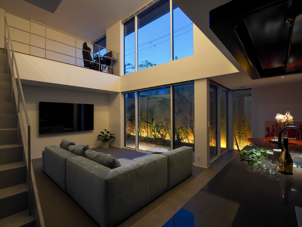 タイコーアーキテクト 【5114万円/間取り図あり/70坪台】2台駐車可能！緑豊かな中庭・バルコニーのあるインナーガレージハウスの建築実例画像20