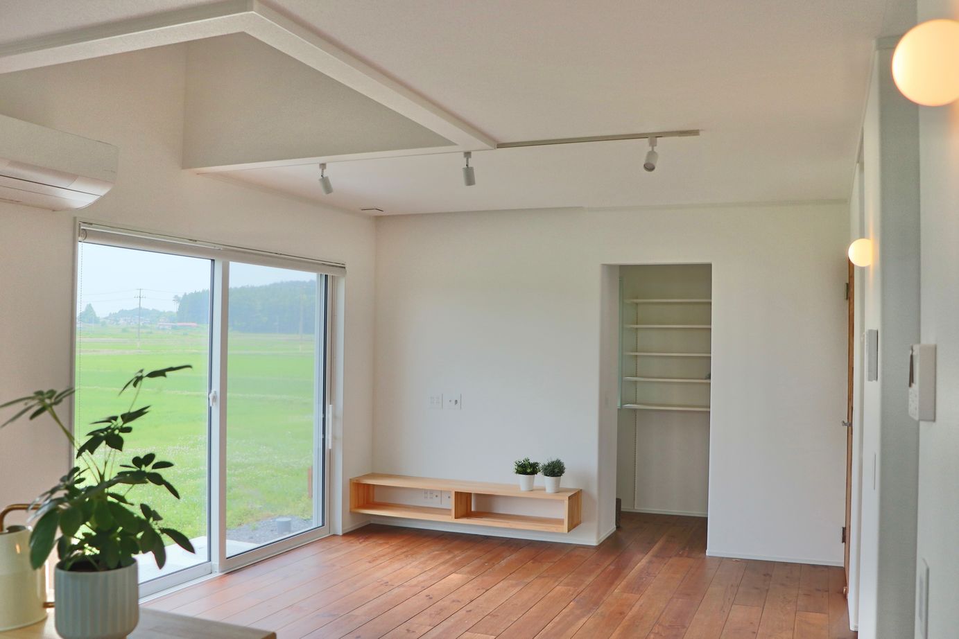 SORAie 造作を活用し自分好みのお気に入りが詰まった住まいの建築実例画像5