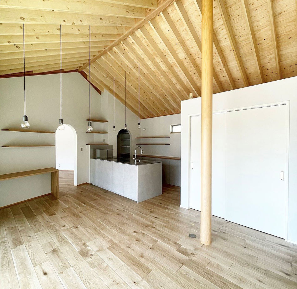 マテリアル・パレット 【平屋/約31坪/自然素材/間取り】時間の流れがゆるやかに。スローライフを楽しむ、無垢の木と塗り壁の平屋の建築実例画像2