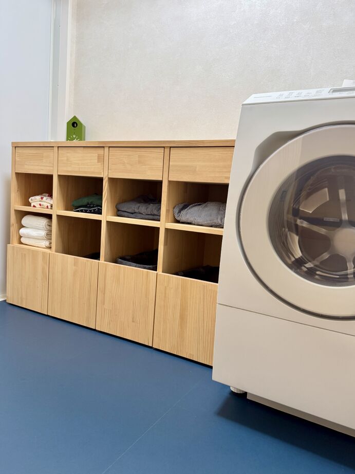 赤野住宅工房 勾配天井の開放感と眺めを楽しむ、ナチュラルモダンな平屋の住まいの建築実例画像8