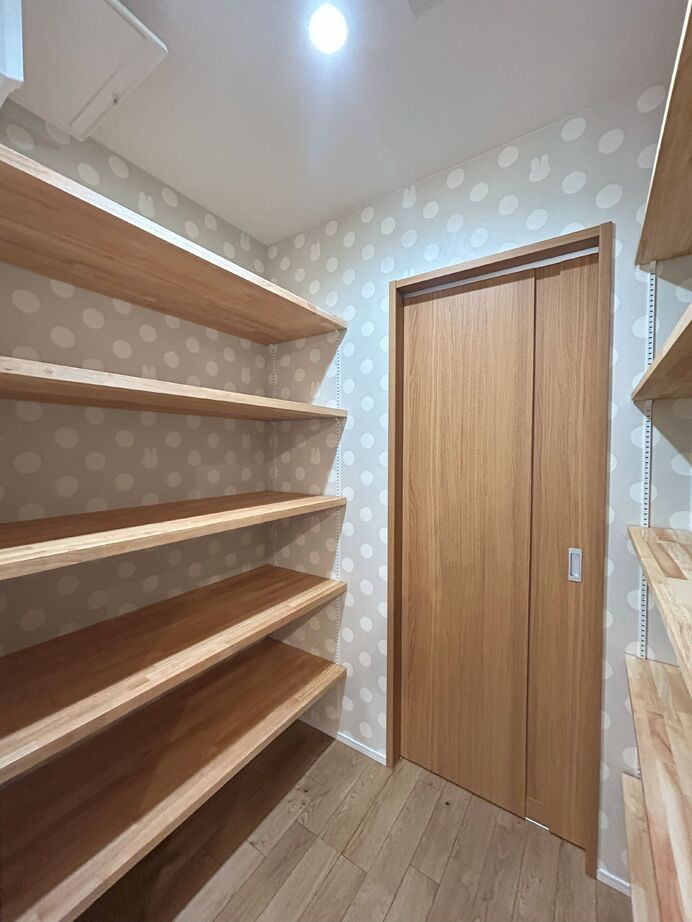 赤野住宅工房 家族をゆるやかにつなぐ、吹き抜けリビングのある家の建築実例画像3