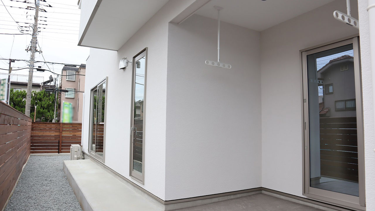 ヒガシ 【1000万円台/33.7坪/長期優良住宅】家族が集まりやすい広々LDK。便利さ実感！家事動線、可変できる間取りの建築実例画像9