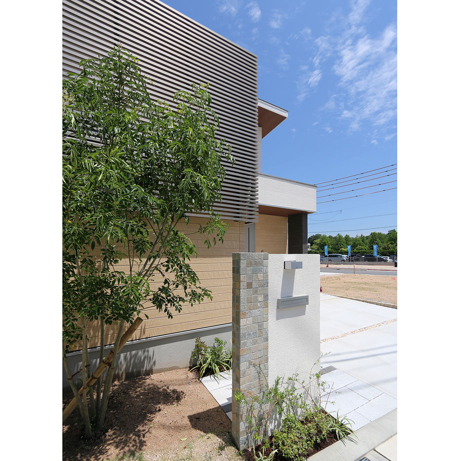 東亜ハウス 【中庭/吹抜け/外から見えない家/おしゃれな外観/間取有】中庭を取り囲む、年中カーテンレスで過ごせる家の建築実例画像9