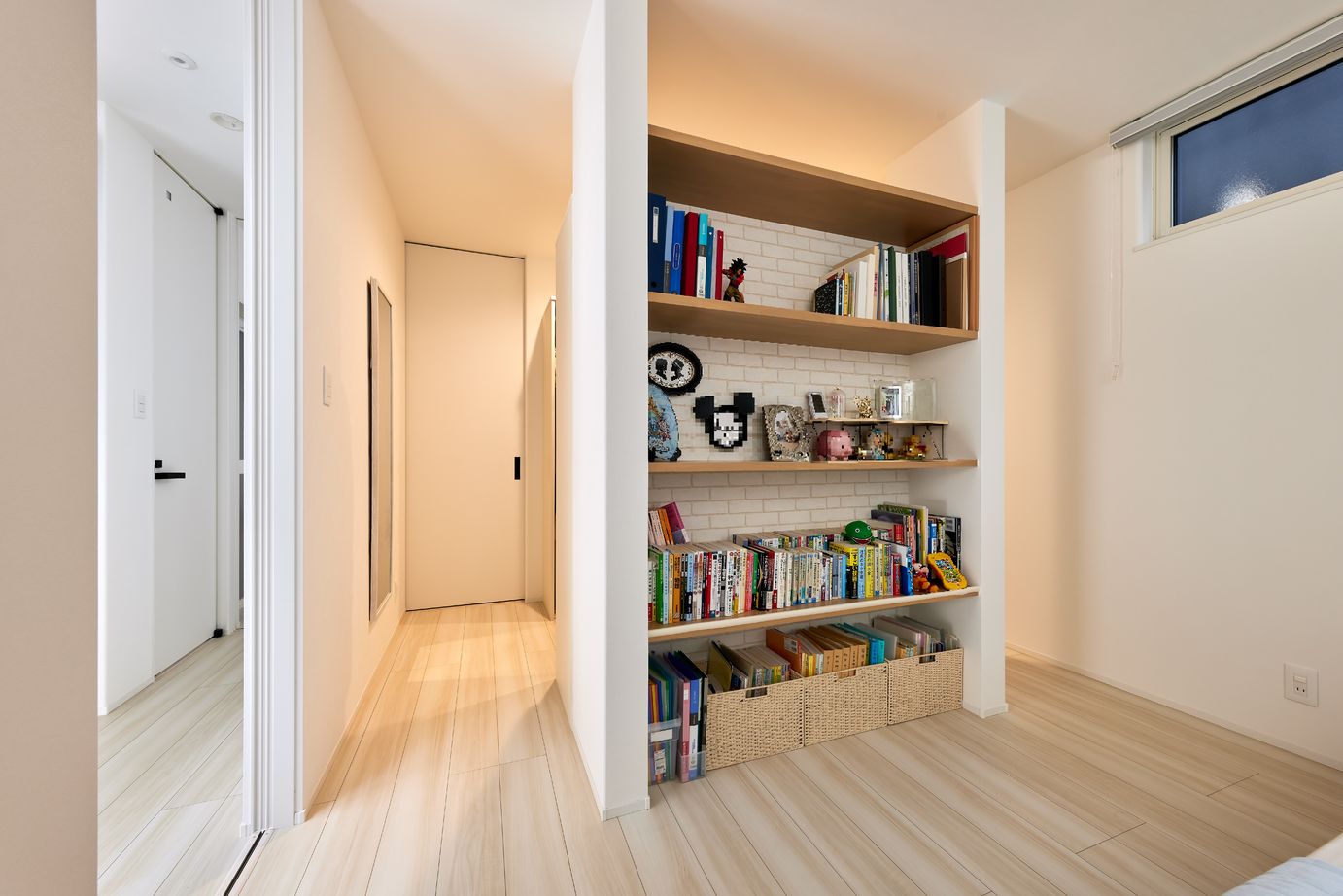 東亜ハウス 【1,000万円台/狭小地/2階リビング】フレキシブルに住まう可変性に富んだ間取りの1LDKの家｜25坪の建築実例画像4